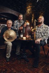 Port QOWTRIO PRESSPHOTO4 by Kenny Mc Cracken PHOTOGRAPHER copy